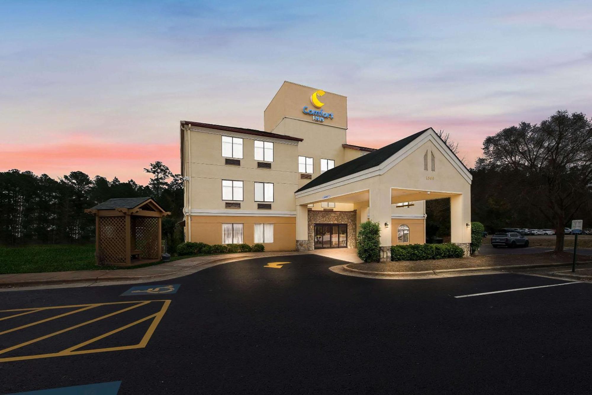 Comfort Inn Fayetteville I-95 Exterior foto